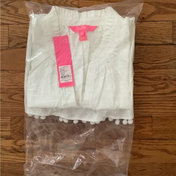 Adorable Lilly Pulitzer top - Picture 2 of 3